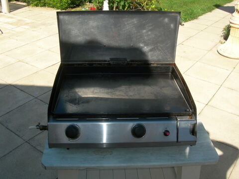 Plancha sur table Monthois (08)