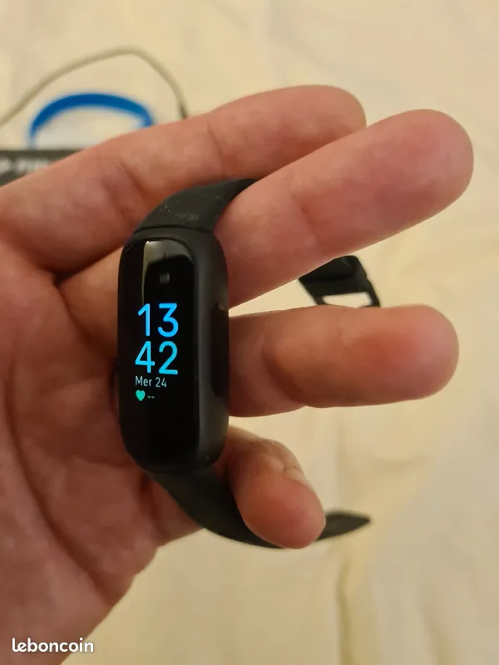 Montre connect&eacute;e Fitbit by Google Bijoux et montres