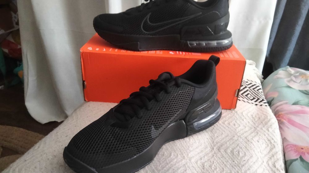 basket Nike air max taille 44 Chaussures