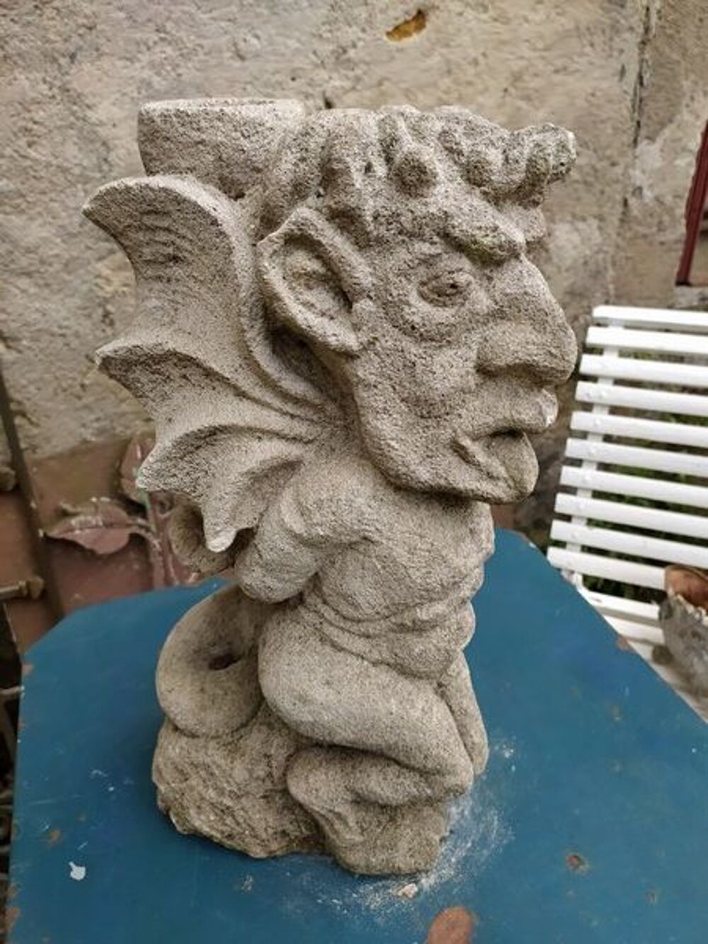 Statue en Pierre Sculpt&eacute;e Diable Satyre 
Décoration
