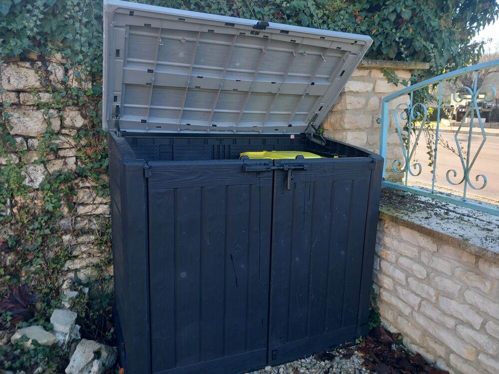 Range poubelle Jardin