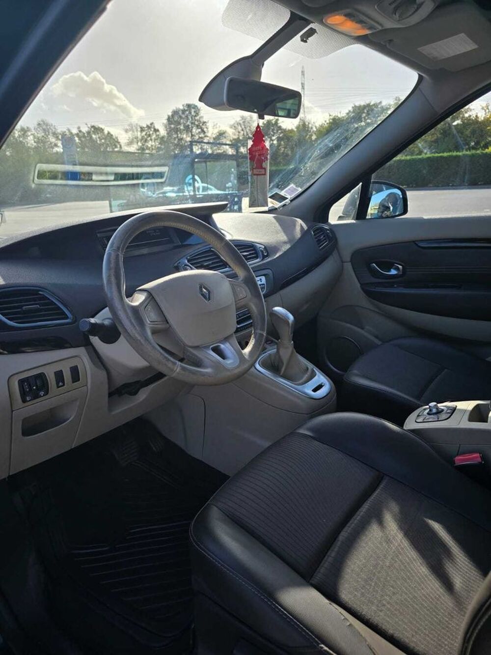 Sc&eacute;nic III Grand dCi 110 FAP eco2 Energy 5 pl 2011 occasion 91300 Massy