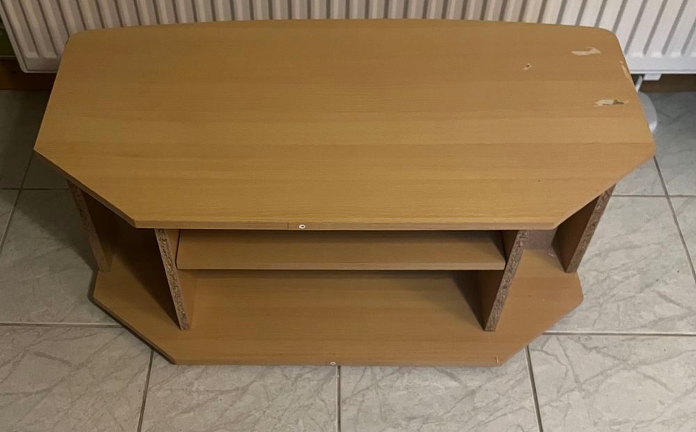 meuble TV avec niches de rangement couleur bois clair Meubles