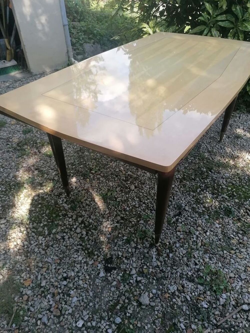 belle table en bois massif clair de style vintage Meubles