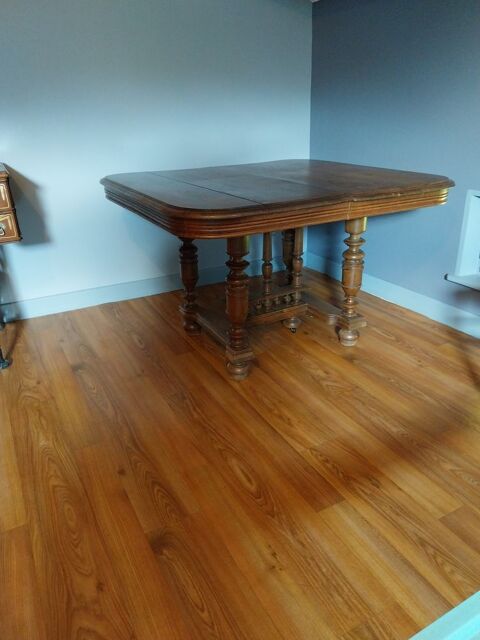 TABLE BOIS RUSTIQUE  49 Anould (88)