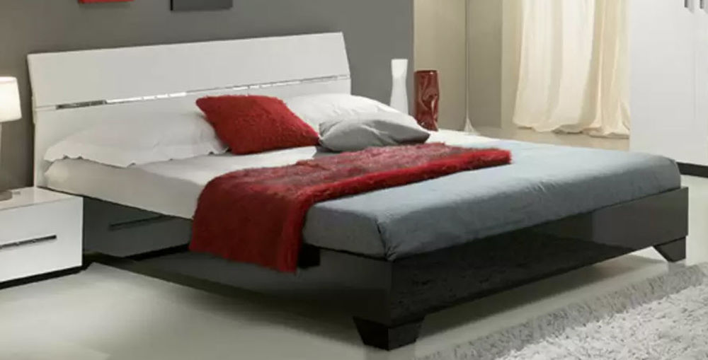 Lit queen size Meubles