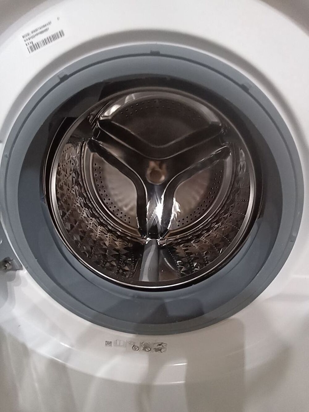 LAVE-LINGE SAMSUNG 9KG - CYCLE VAPEUR - QUASI NEUF Electrom�nager