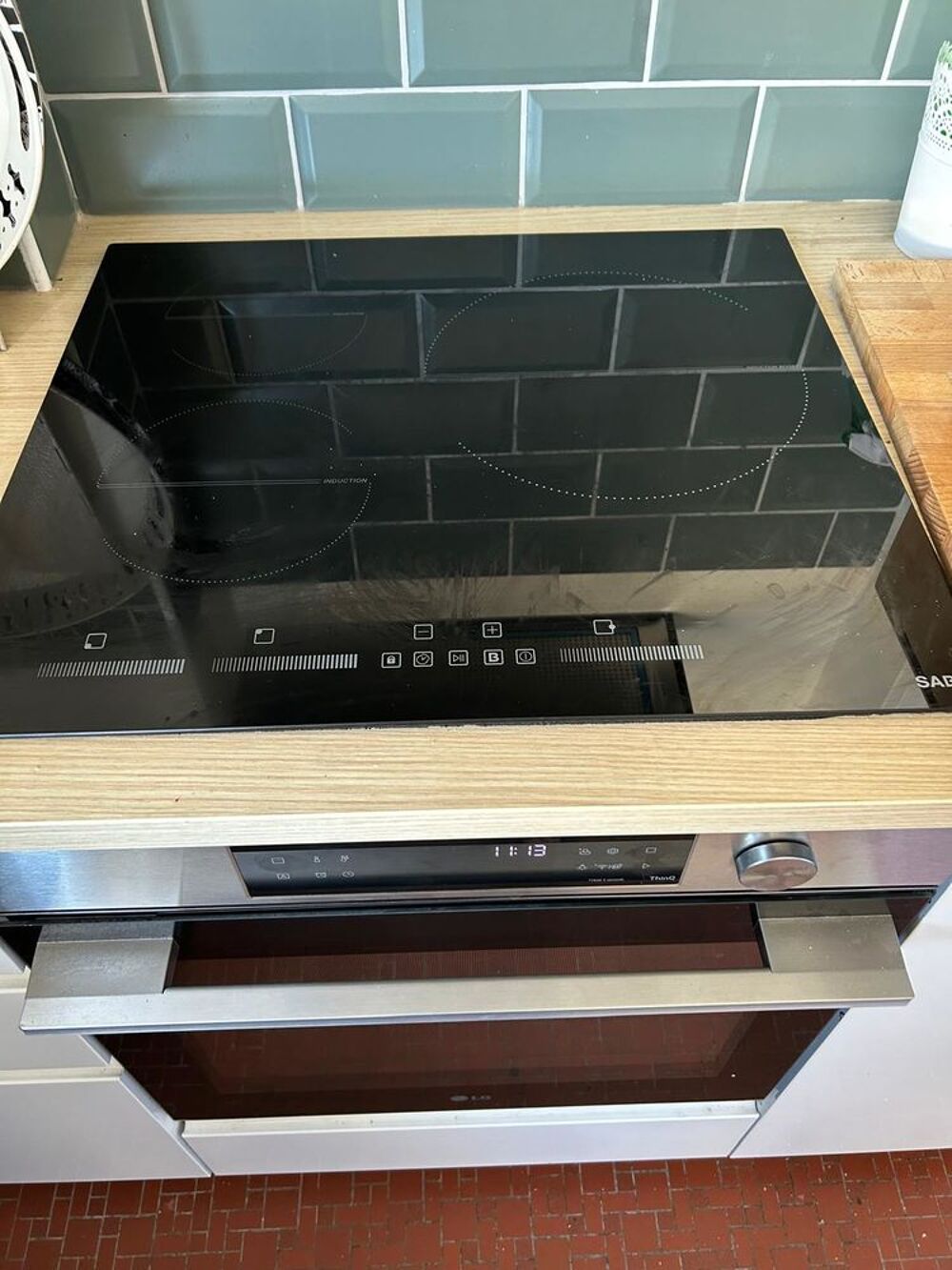 Meubles et &eacute;lectro m&eacute;nager de cuisine Meubles