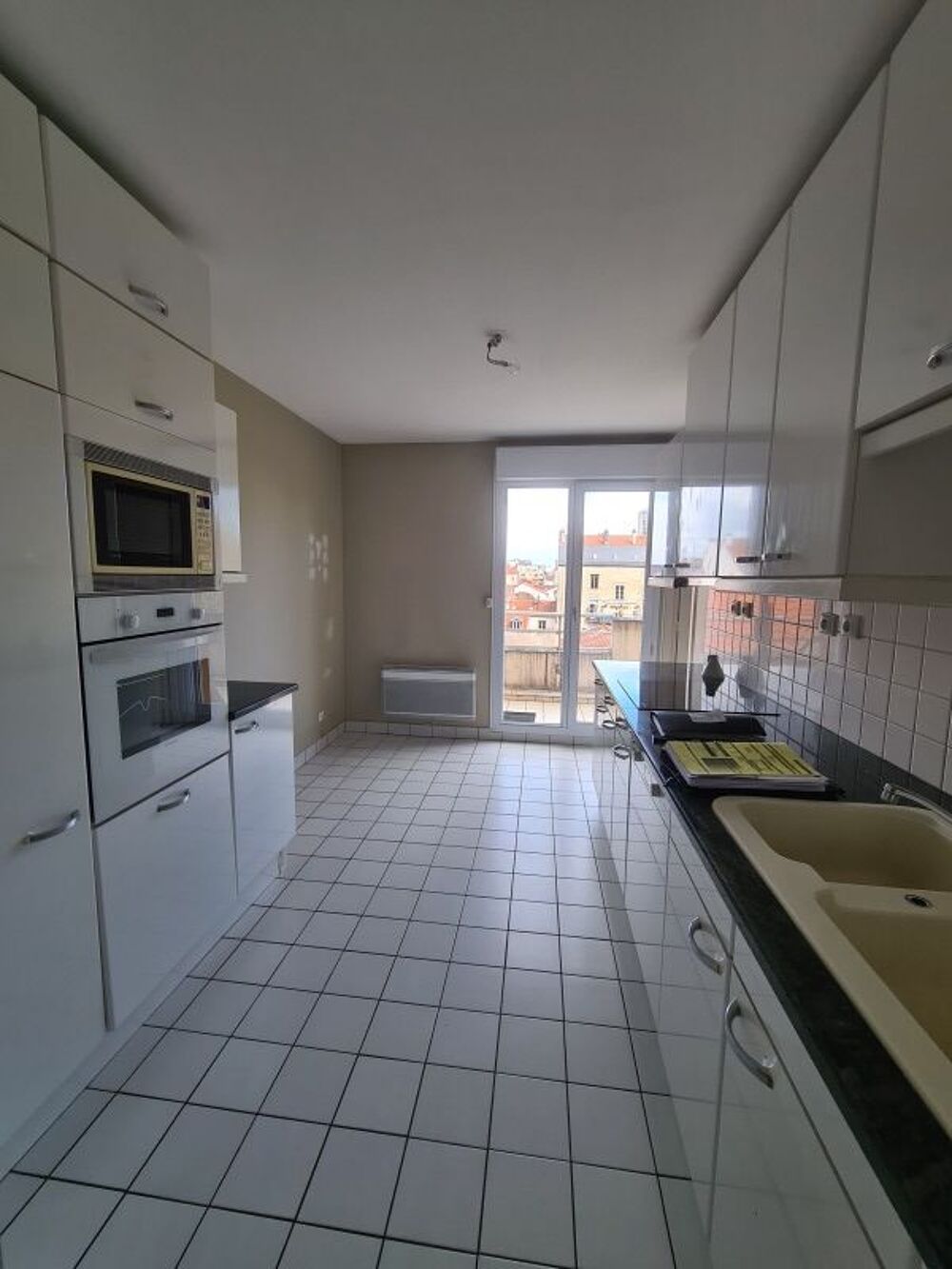 location Appartement - 6 pièce(s) - 137 m² Nancy (54000)