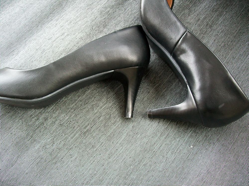 chaussures noires talons hauts
pointure 38 Chaussures