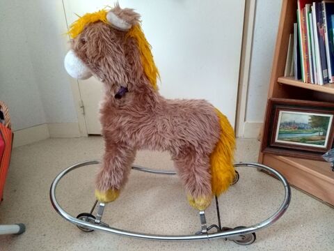 Cheval  bascule enfant 35 Prigueux (24)