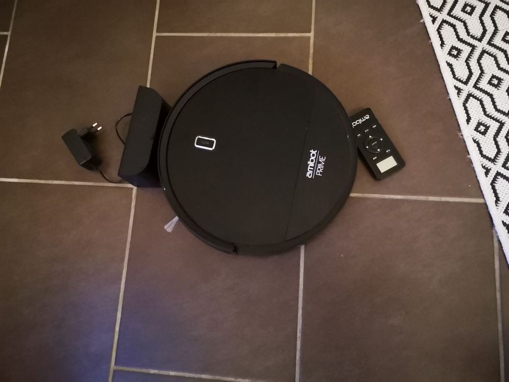 aspirateur robot amibot prime 2 h2o Electroménager