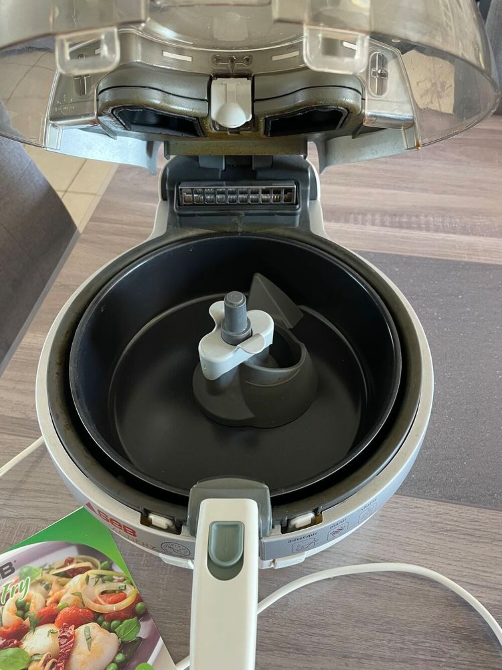 Friteuse Seb Actifry Electrom�nager