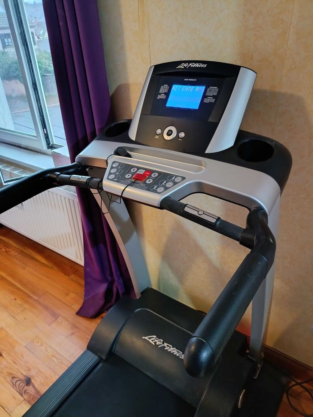 Life Fitness F3 semi professionnel avec absorption de choc Sports