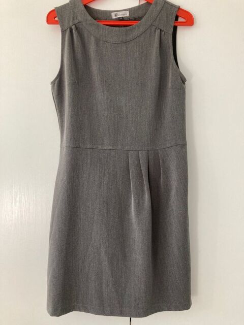 Belle robe sans manches, col arrondi, 5 Aix-en-Provence (13)