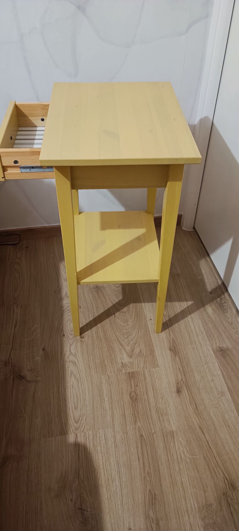 Tables de chevet jaune Meubles