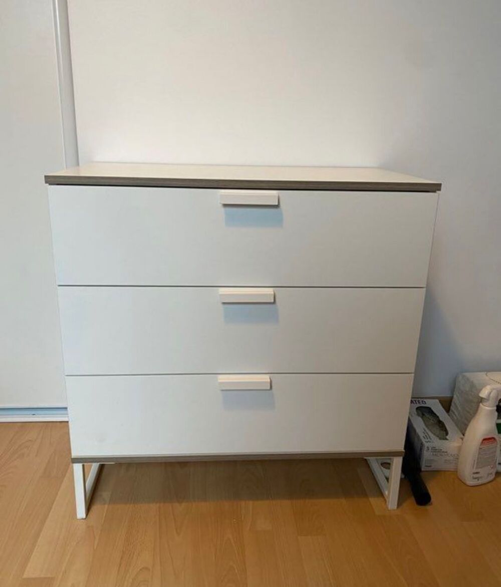 Chambre compl&egrave;te Meubles