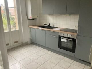  Appartement � louer 4 pi�ces 75 m�