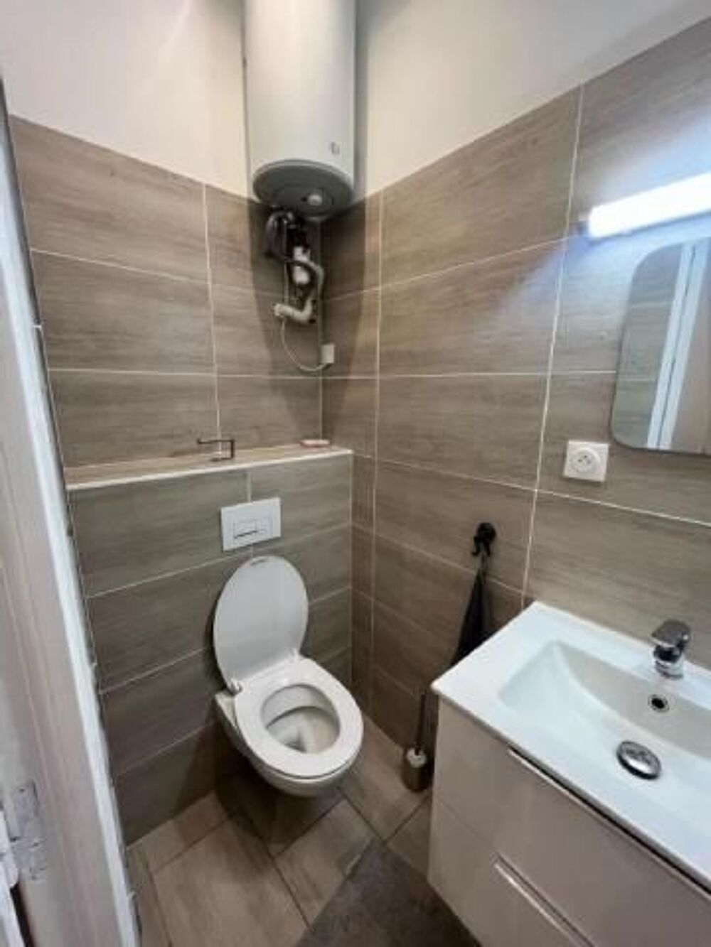 Location Appartement Appartement 39m² au 3 éme étage avec ascenseur meublé Créteil