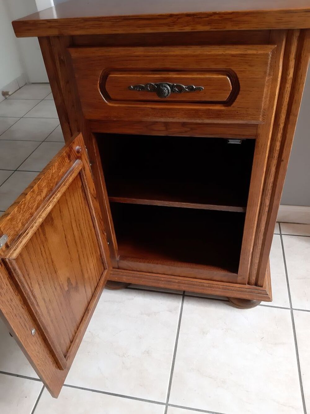 Meuble en ch&ecirc;ne Meubles
