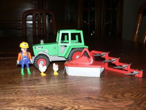 Playmobil 3718 Tracteur labour (sans benne devant) 10 Trilport (77)