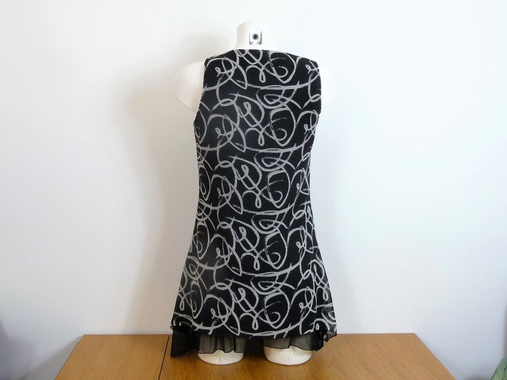 Robe/ Tunique Noir et Gris sans manches- Renatto Bene Vêtements