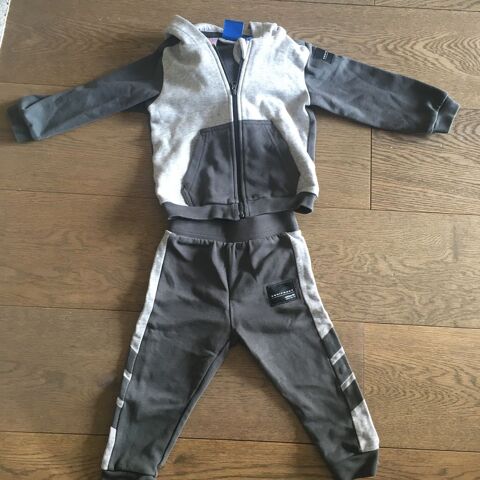 ensemble haut et bas adidas trs sympa 12mois 20 Nice (06)