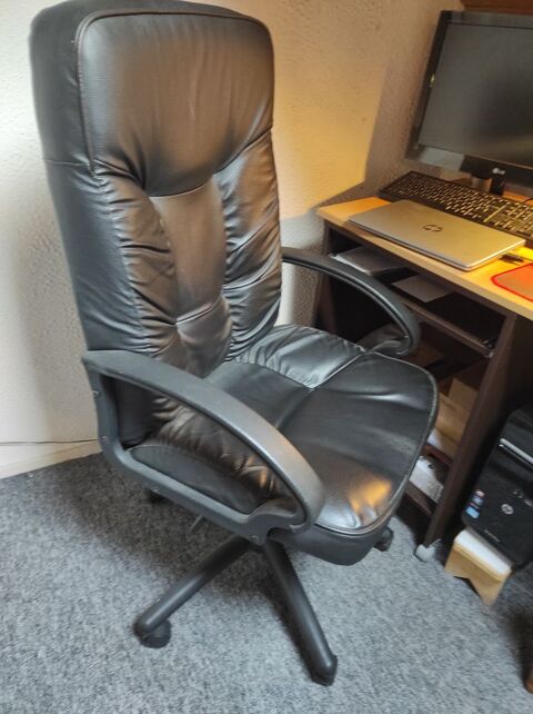 Fauteuil de bureau 40 Crèvecœur-le-Grand (60)