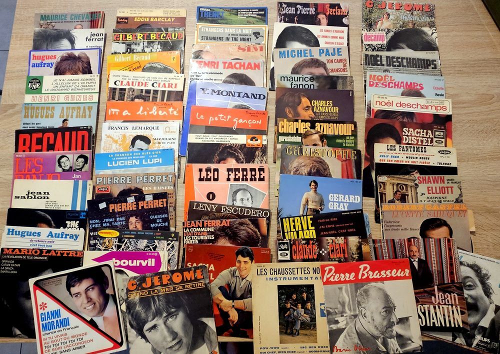 Vinyle 45T - Lot 60 EP (1) - Brassens, Ferr&eacute;, Bourvil ... CD et vinyles