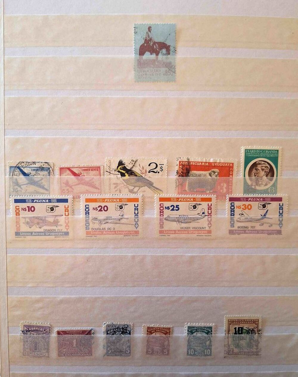 S&eacute;rie de timbres de collection d'Uruguay 