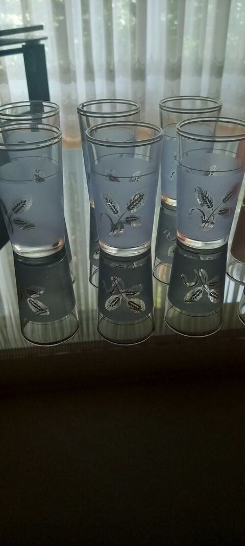 Lot de 12 verres ?  th� neuf 10 Retiers (35)