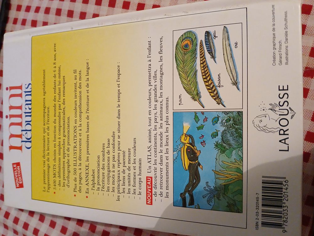LAROUSSE MINI DEBUTANTS
MON PREMIER VRAI DICTIONNAIRE Livres et BD