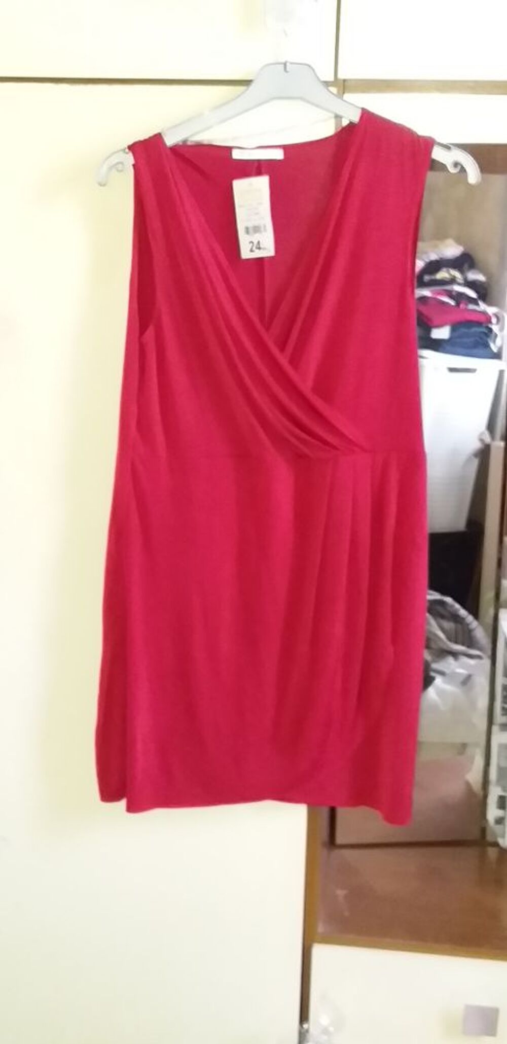 Robe rouge t40 5 Vtements