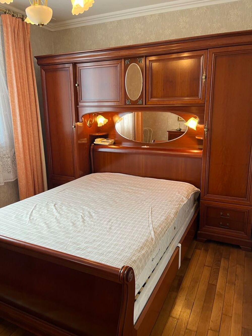 chambre compl&egrave;te lit pont + commode sommier et matelas Meubles