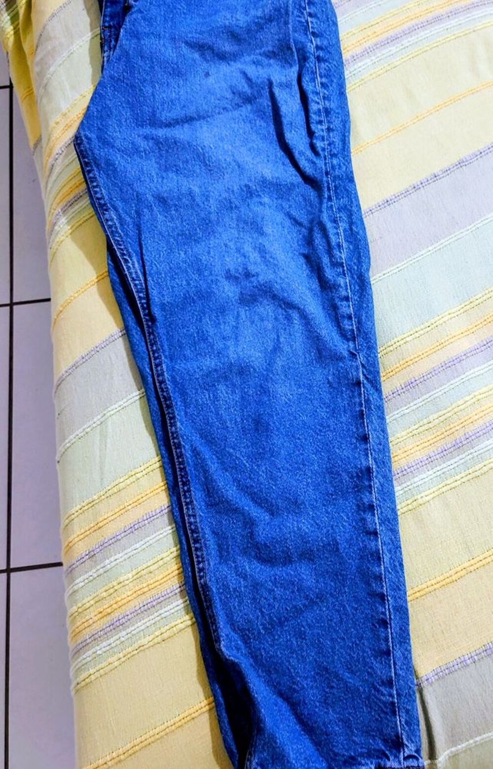 Pantalons taille haute neufs Vêtements