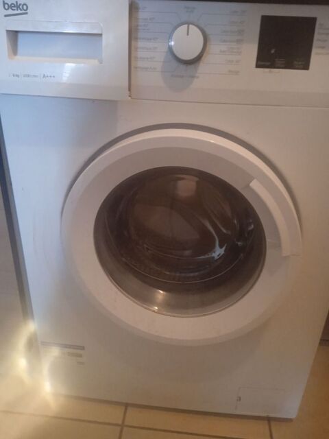 Machine à laver beko 6kl très bon état 80 Saint-Martin-Lacaussade (33)