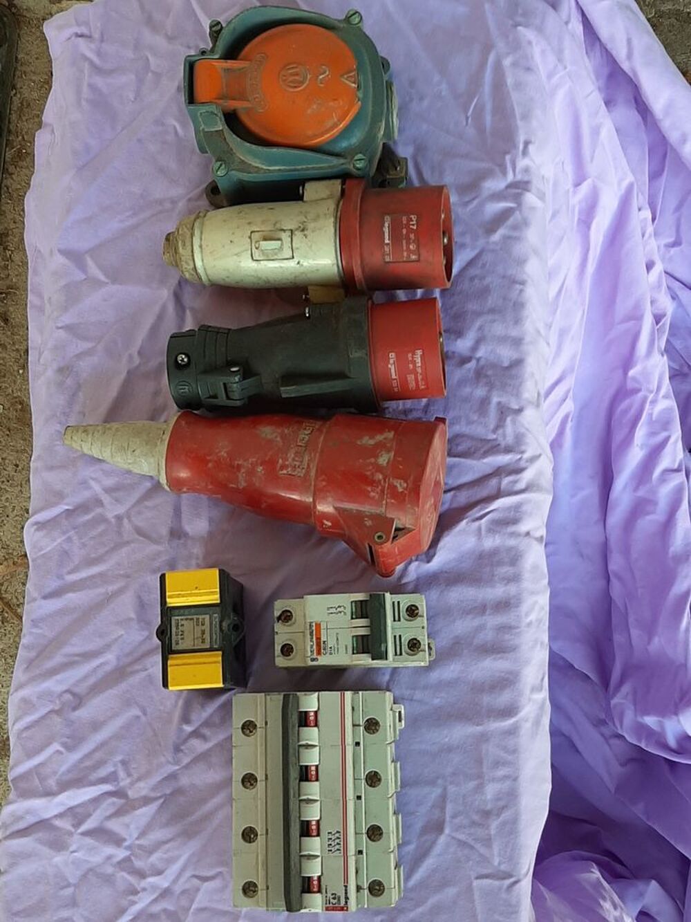 Prises &eacute;lectriques Bricolage