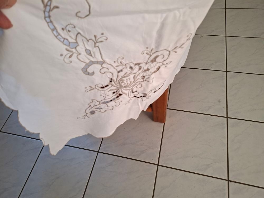 NAPPE BRODEE Décoration