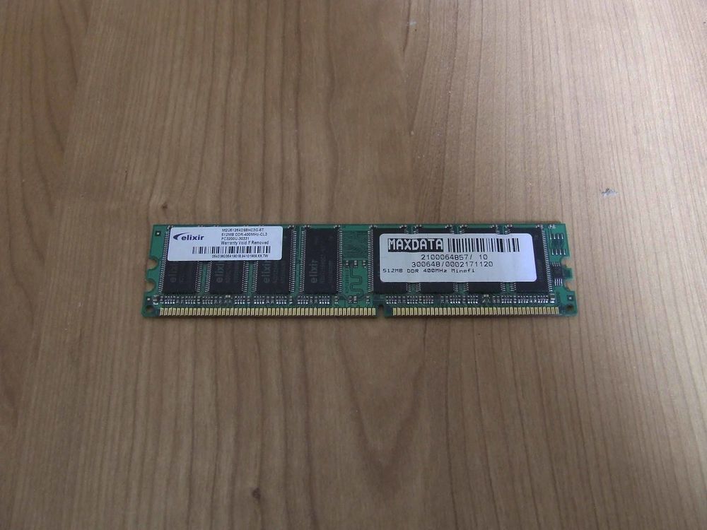Barrette m&eacute;moire ELIXIR, DDR400 MHz, 512MB, 184 broches, TBE Matériel informatique