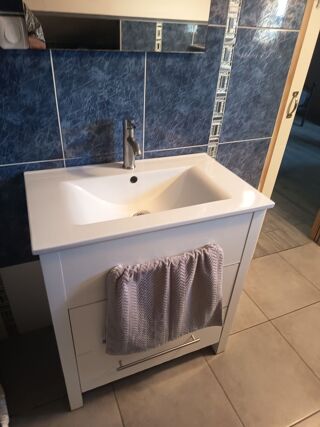  Villa à louer 3 pièces 230 m²