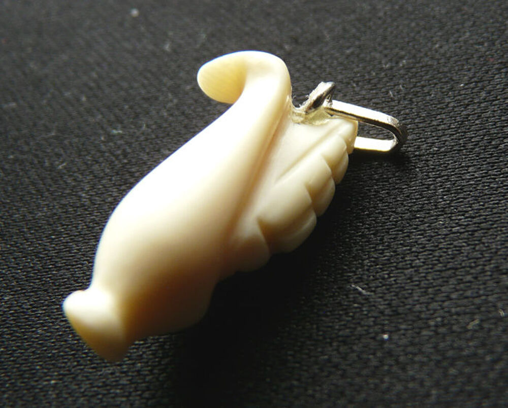 Pendentif Ivoire avec Epi de Ma&iuml;s - Vintage ancien ann&eacute;es 50 Bijoux et montres