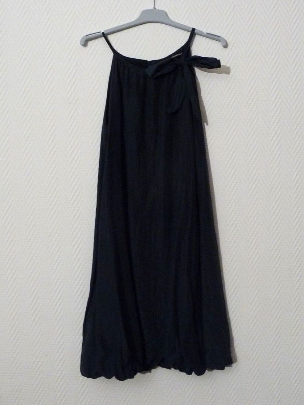 Robe &agrave; Bretelles Bleu Marine en Soie et Coton- Montan Vêtements