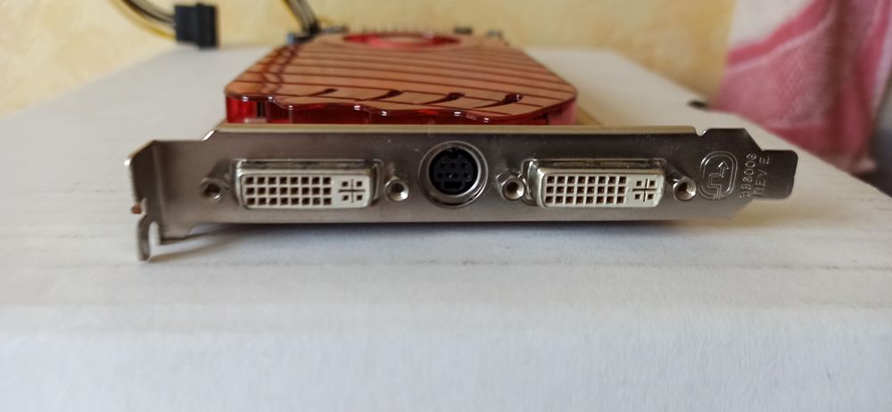 Carte vid&eacute;o ATI HD 3850 Matériel informatique