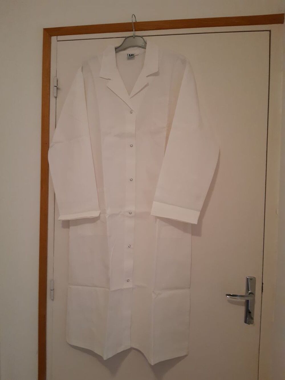 Blouse 2 blanches et 1 bleu ciel femme Taille 42 - XL ? Neuf Vêtements
