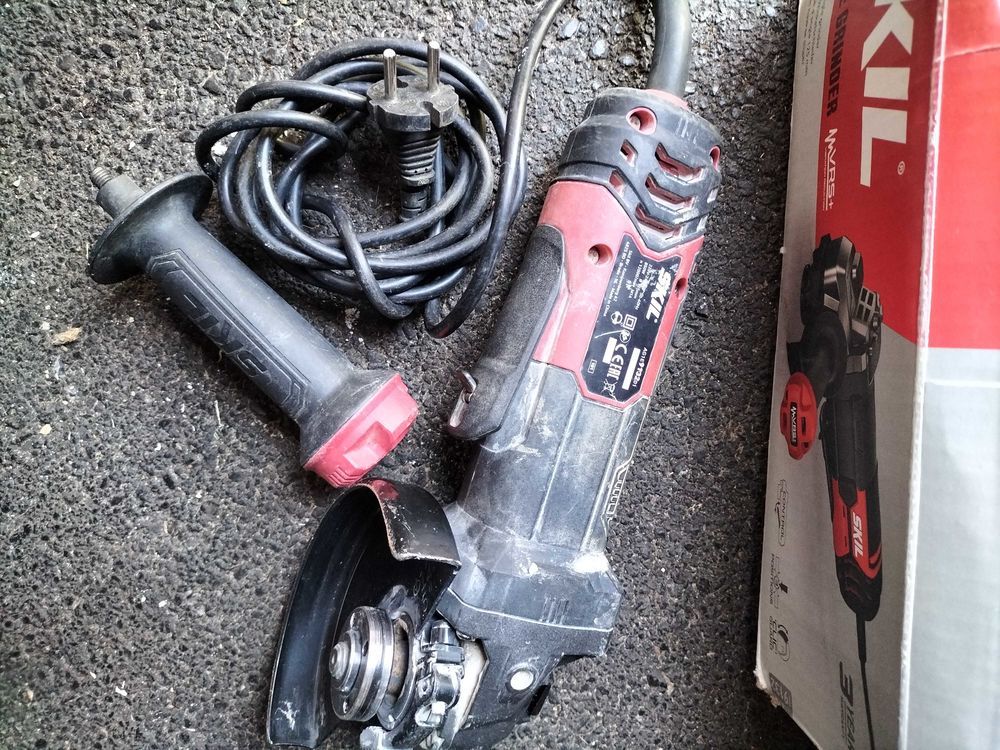 Meuleuse &eacute;lectrique. Bricolage