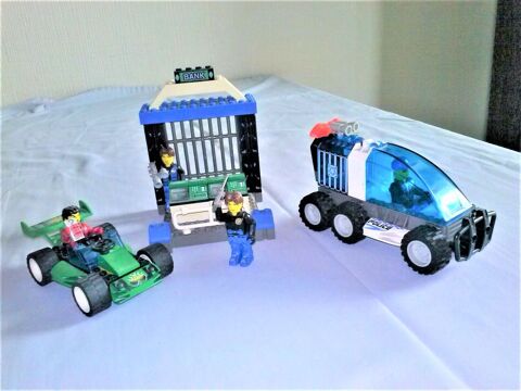 LEGO City voiture de police et cambriolage de banque no 4608 21 Vnissieux (69)