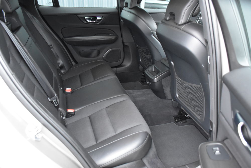 V60 D3 AdBlue 150 ch Geartronic 8 Momentum 2019 occasion 56300 Pontivy