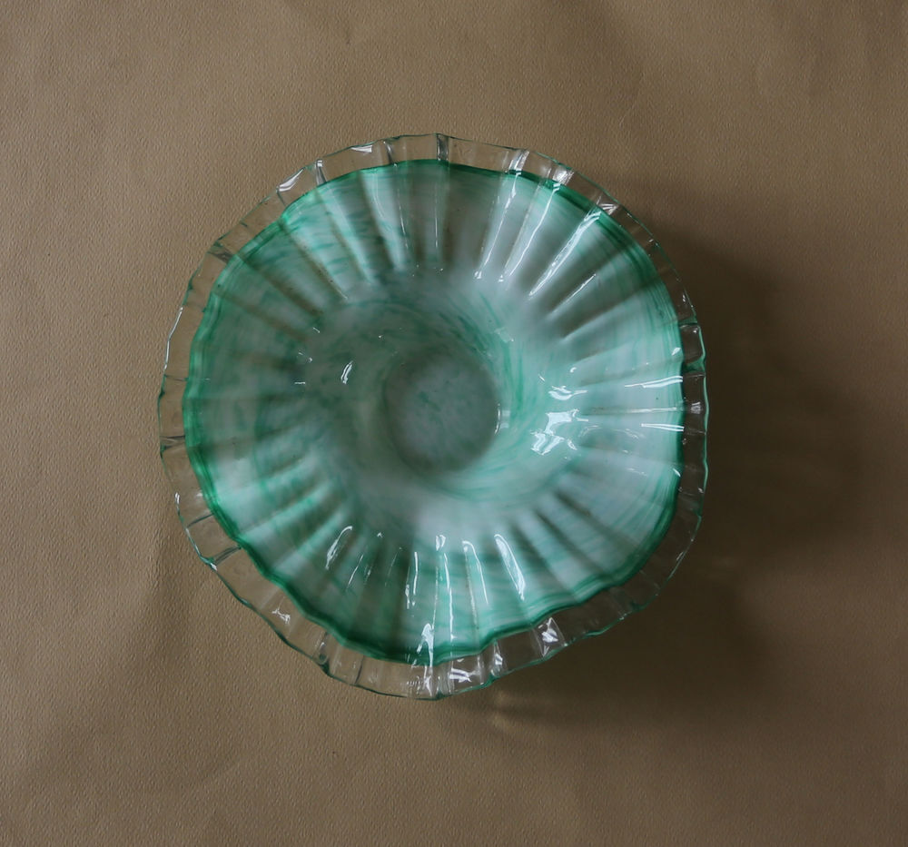 Tr&egrave;s beau vide poche vert 26 cm Décoration