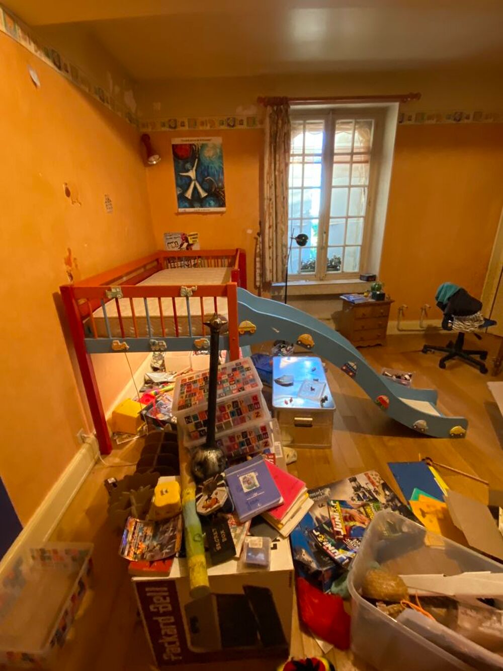 Lit en hauteur avec toboggan Meubles