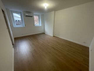  Maison à louer 2/3 pièces 59 m² Myennes